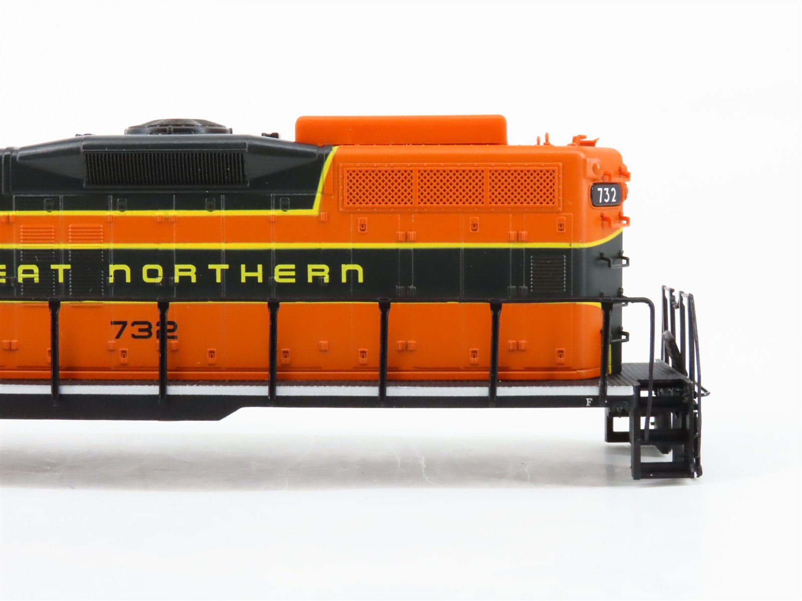 HO Scale Proto 2000 21695 GN Great Northern EMD GP9 Diesel #732 - BAD GEARS