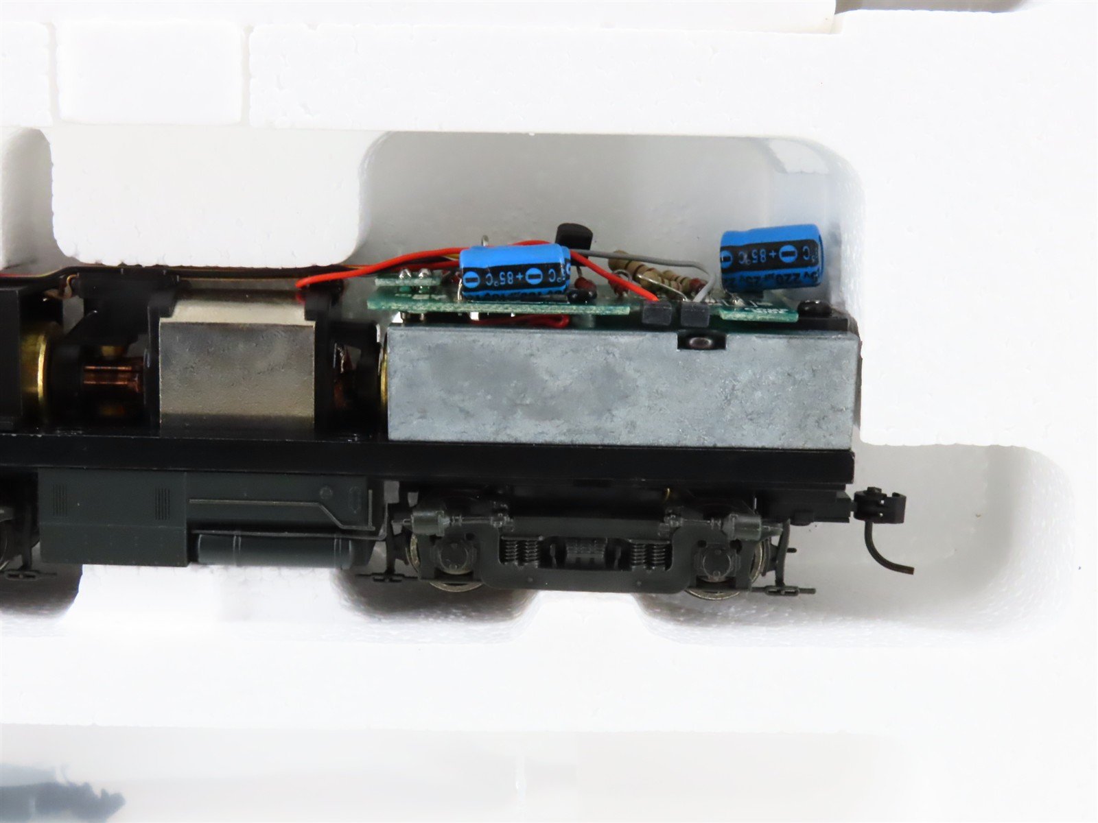 HO Scale Proto 2000 GN Great Northern ALCO FA1 Diesel #310C - BAD GEARS