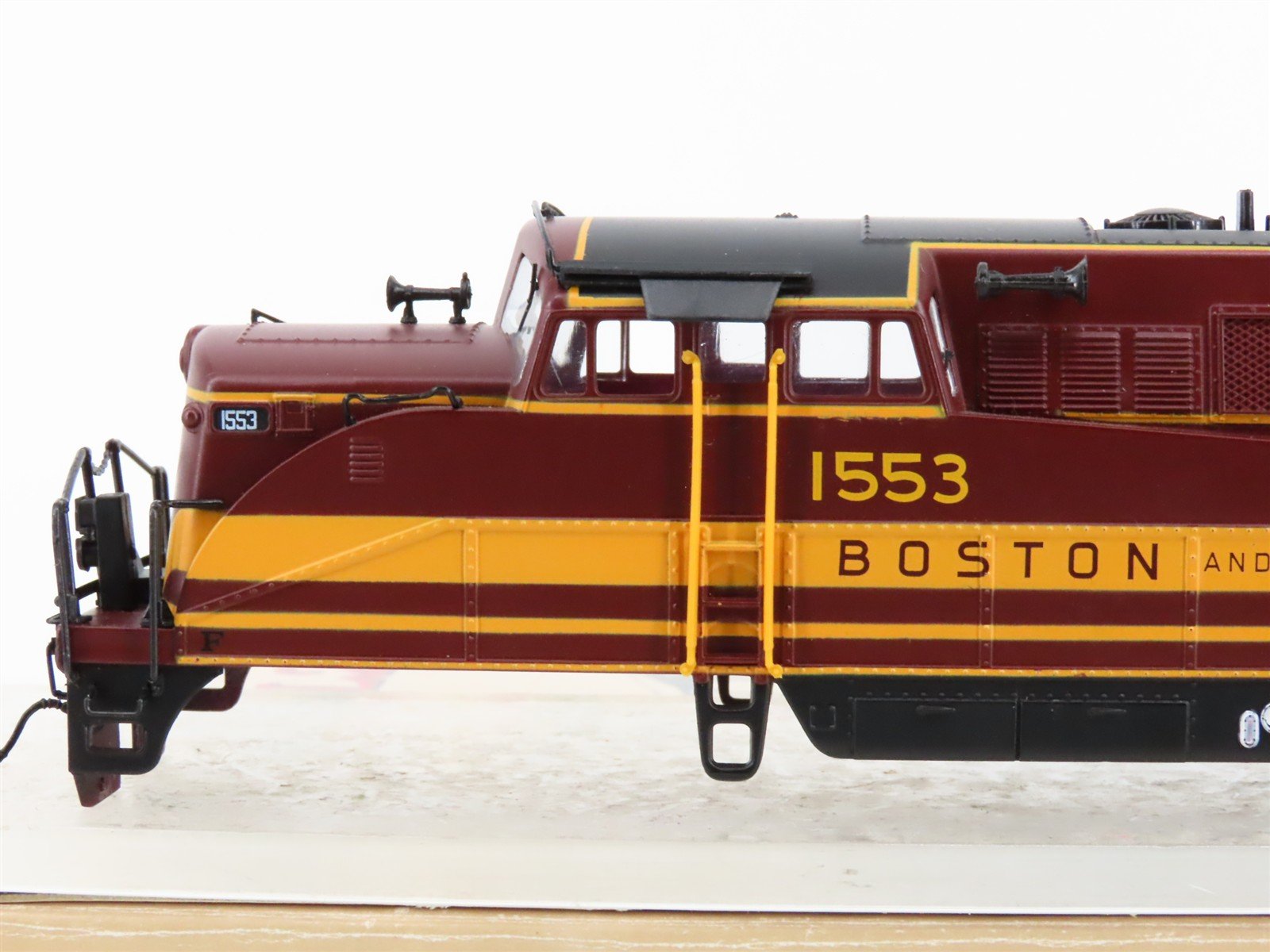 HO Scale Proto 2000 8354 B&M Boston & Maine EMD BL2 Diesel #1553 - BAD GEARS