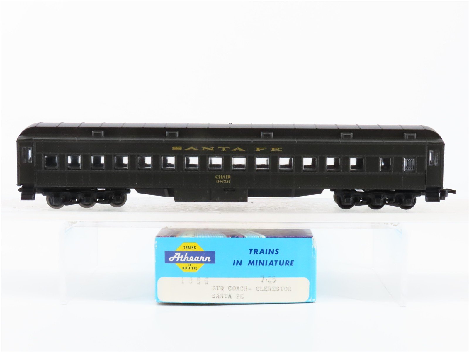 HO Scale Athearn 1856 ATSF Santa Fe Standard Coach Passenger Car #9856