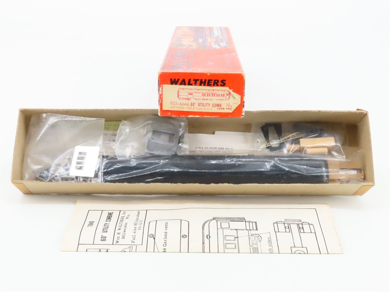 HO Scale Walthers 933-6646 60' Utility Combine Passenger Car Kit wDecals