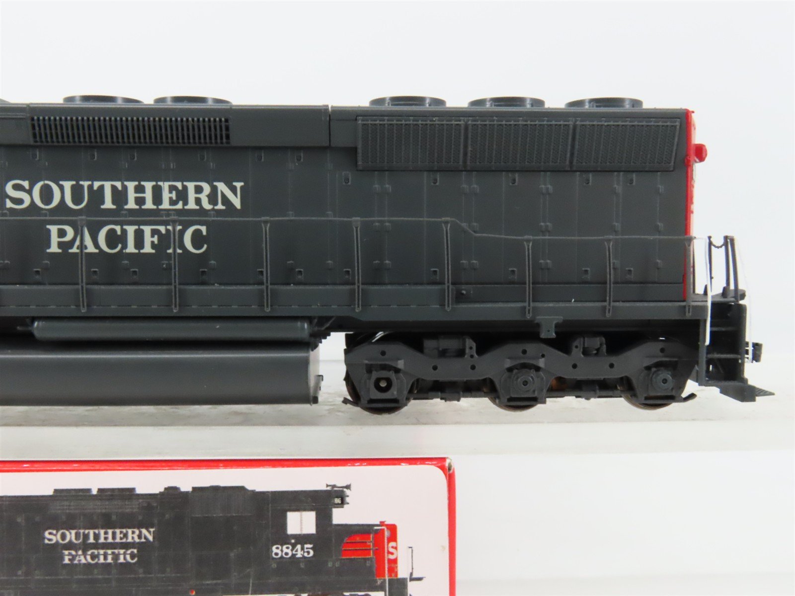 HO Scaletrains Operator SXT10925 SP Bloody Nose SD45 Diesel #8845 w/ DCC & Sound
