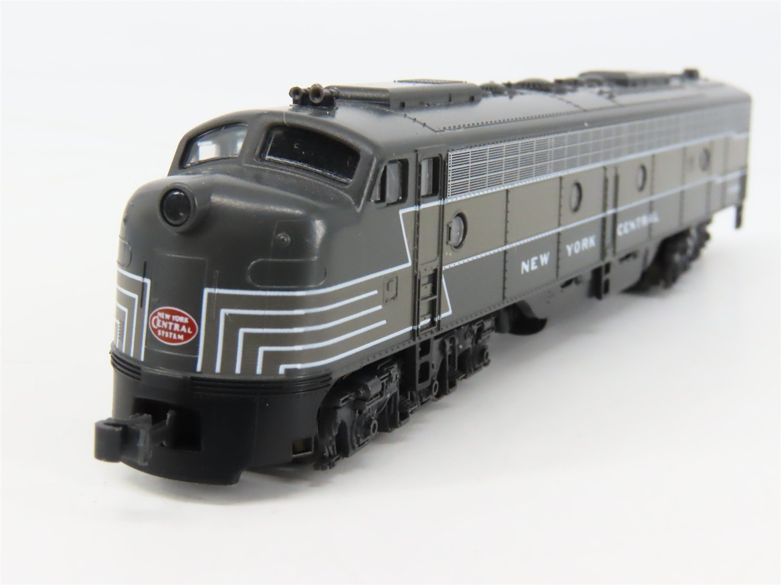 N KATO 176-253/254 NYC New York Central EMD E8/9 A/A Diesel Set - DCC Ready