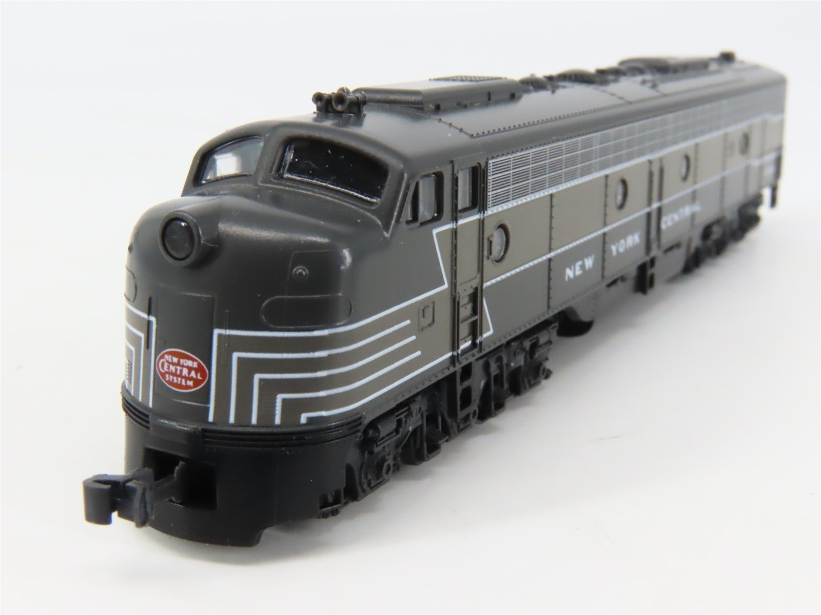 N KATO 176-253/254 NYC New York Central EMD E8/9 A/A Diesel Set - DCC Ready