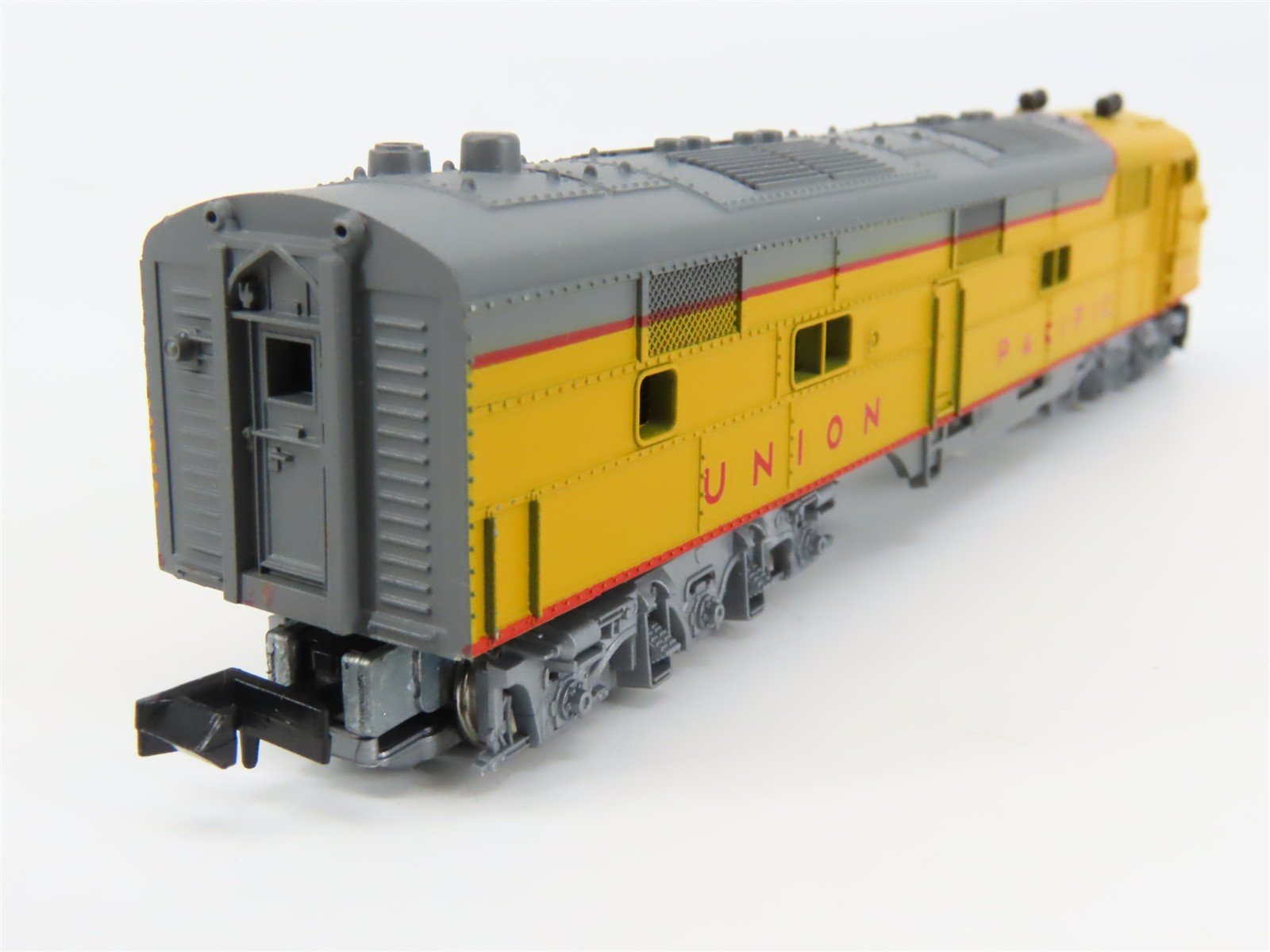 N Scale Con-Cor 0001-2828/2868 UP Union Pacific EMD E7A/B Diesel Set #927/908