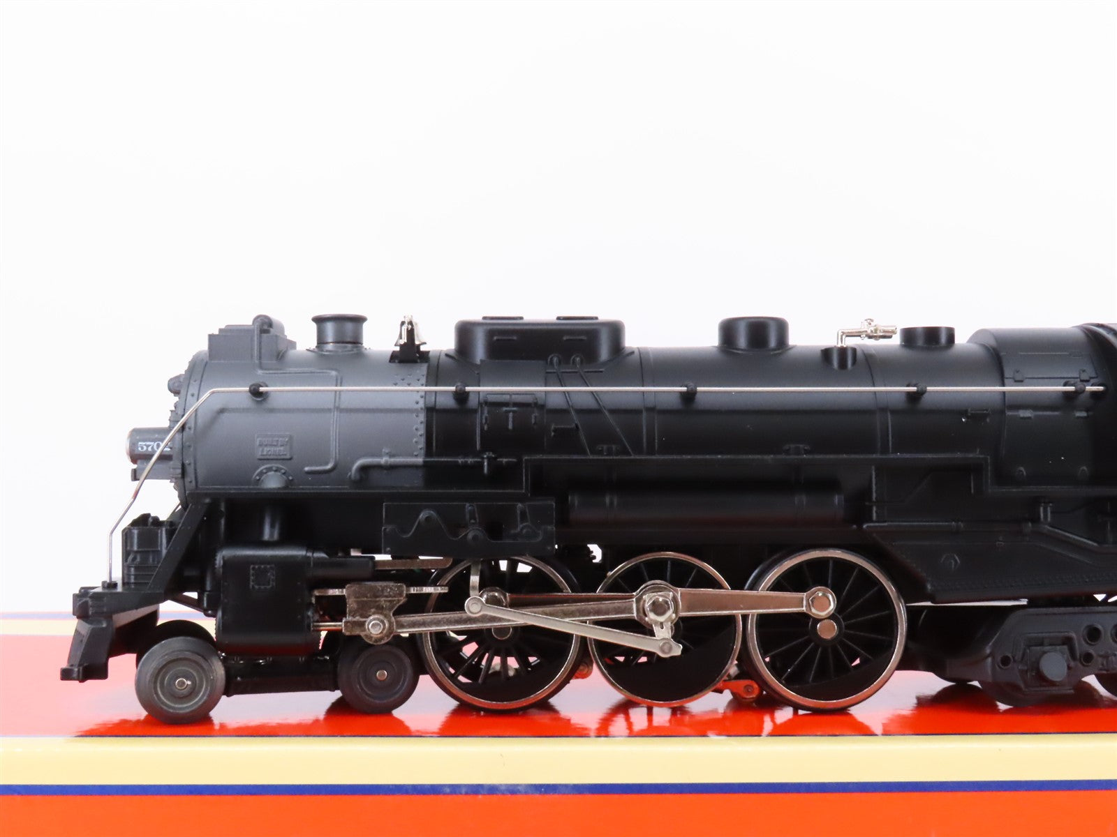 O Gauge 3-Rail Lionel LionChief Plus 6-81304 CN 4-6-4 Hudson Steam #5702 w/Sound