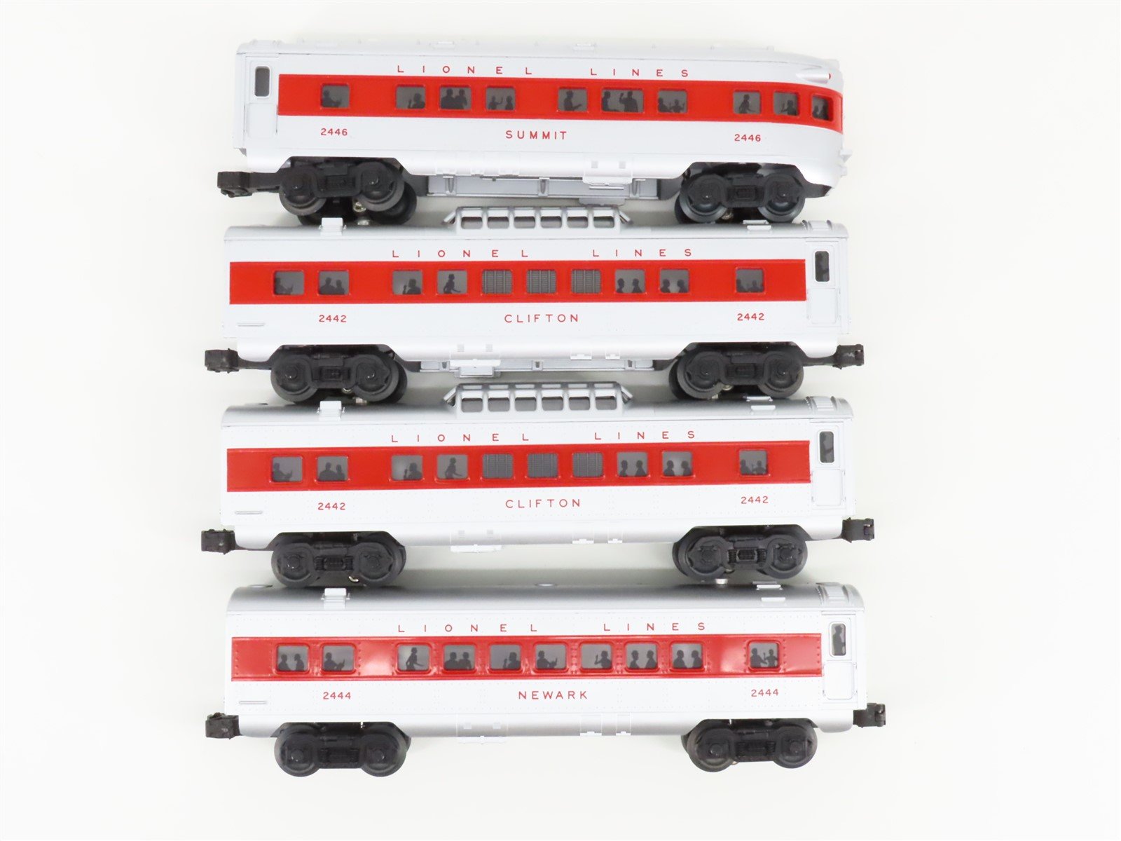 O Gauge 3-Rail Lionel 6-31775 CBQ Burlington GP7 Diesel #2328 w/4 Passenger Cars