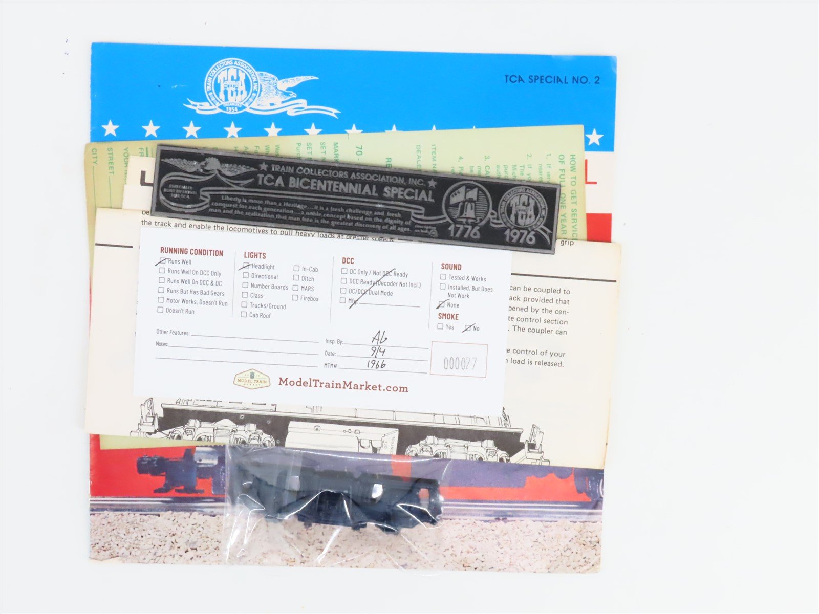 O Gauge 3-Rail Lionel TCA Bicentennial Diesel Passenger Special Set #2