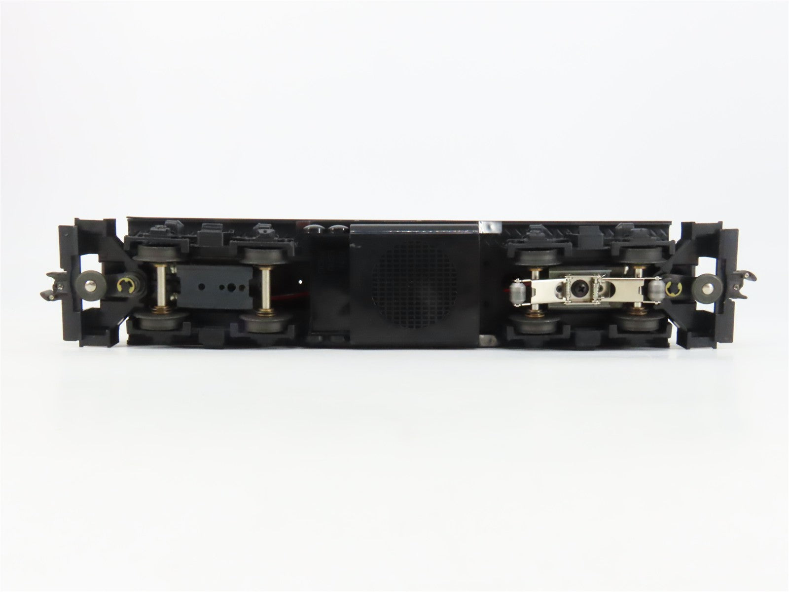 O Gauge 3-Rail Lionel 6-18580 PRR Pennsylvania GP9B Diesel #2027 - Unpowered