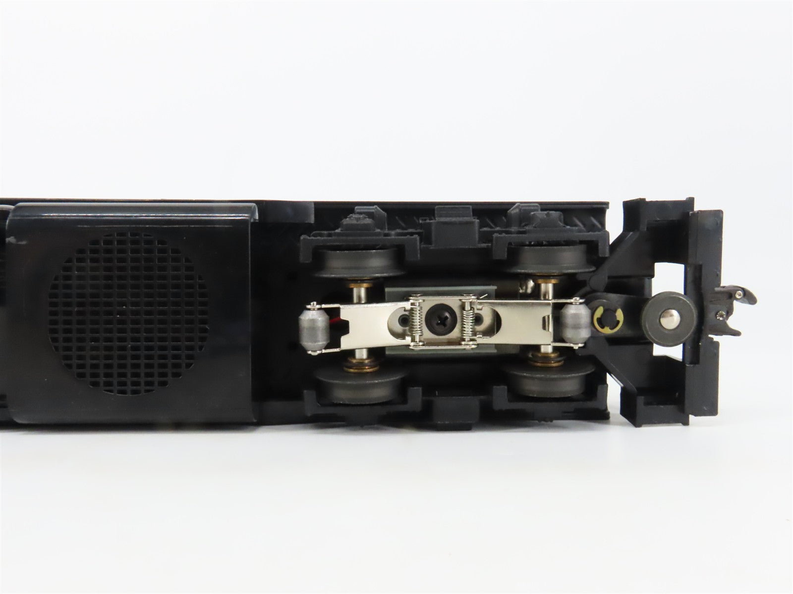 O Gauge 3-Rail Lionel 6-18580 PRR Pennsylvania GP9B Diesel #2027 - Unpowered
