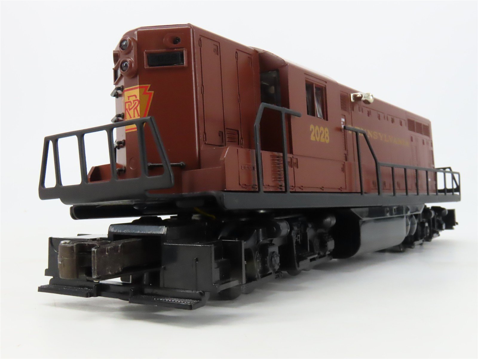 O Gauge 3-Rail Lionel 6-18567 PRR Pennsylvania GP9 Diesel #2028 w/ TMCC & Sound