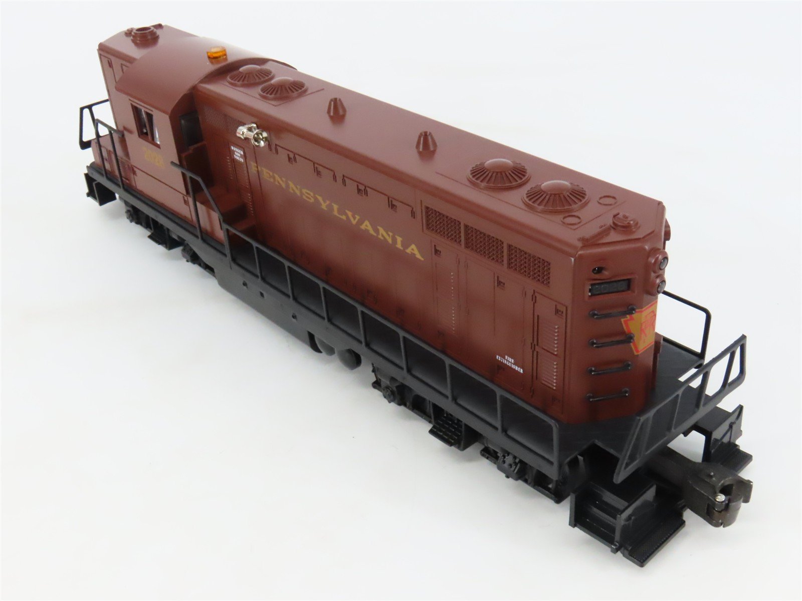 O Gauge 3-Rail Lionel 6-18567 PRR Pennsylvania GP9 Diesel #2028 w/ TMCC & Sound