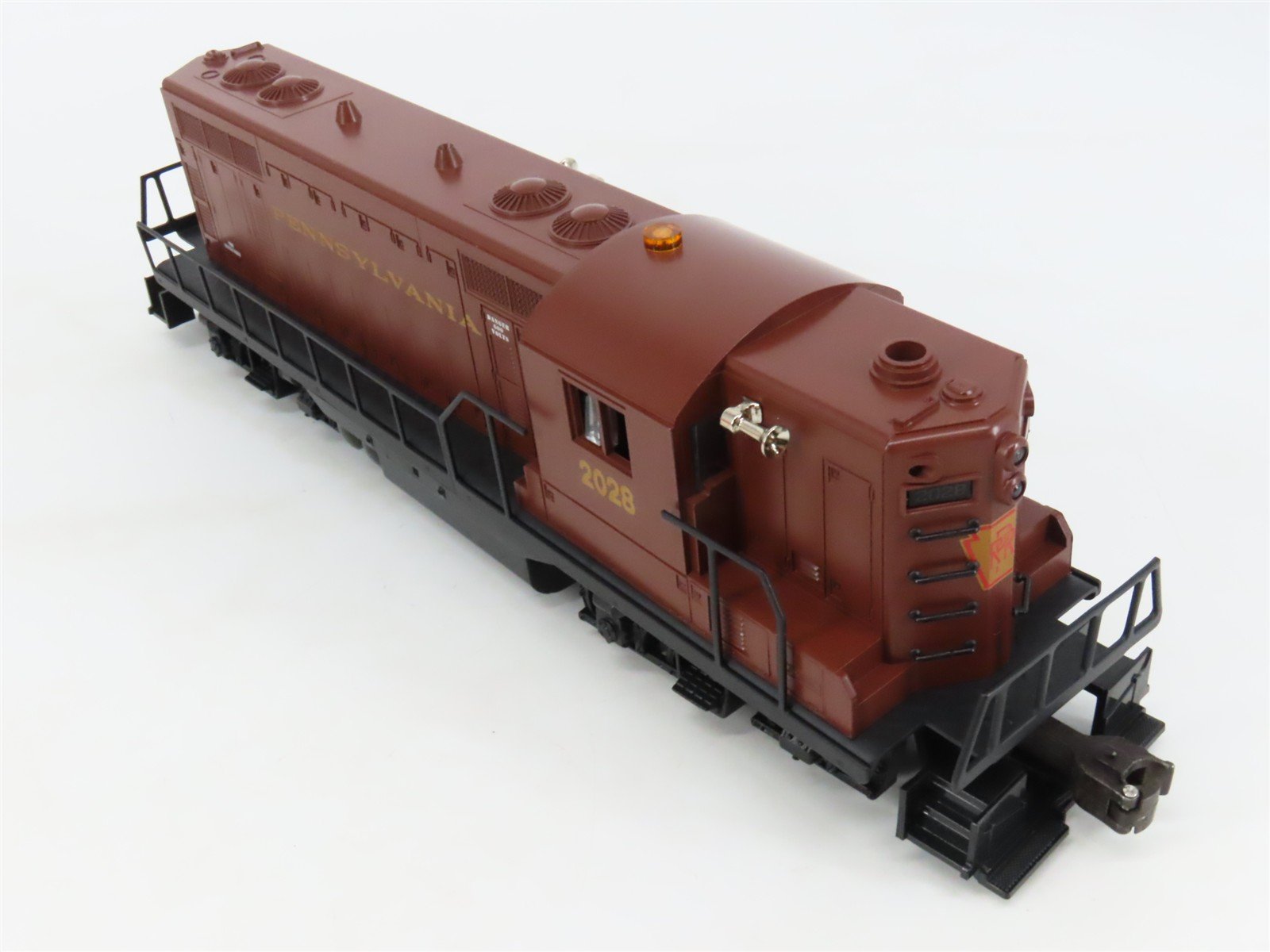 O Gauge 3-Rail Lionel 6-18567 PRR Pennsylvania GP9 Diesel #2028 w/ TMCC & Sound