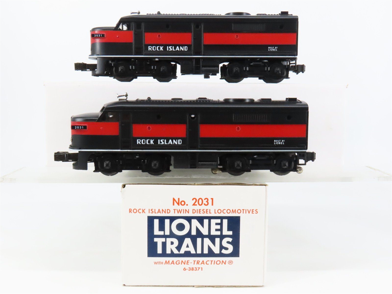 O27 Gauge 3-Rail Lionel Classics 6-38371 RI Rock Island FA/FA Diesel Set #2031