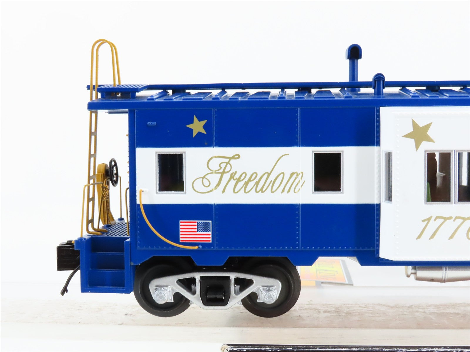 O Scale MTH 30-20433a Freedom Bay Window Caboose Lighted Factory Interior RTR