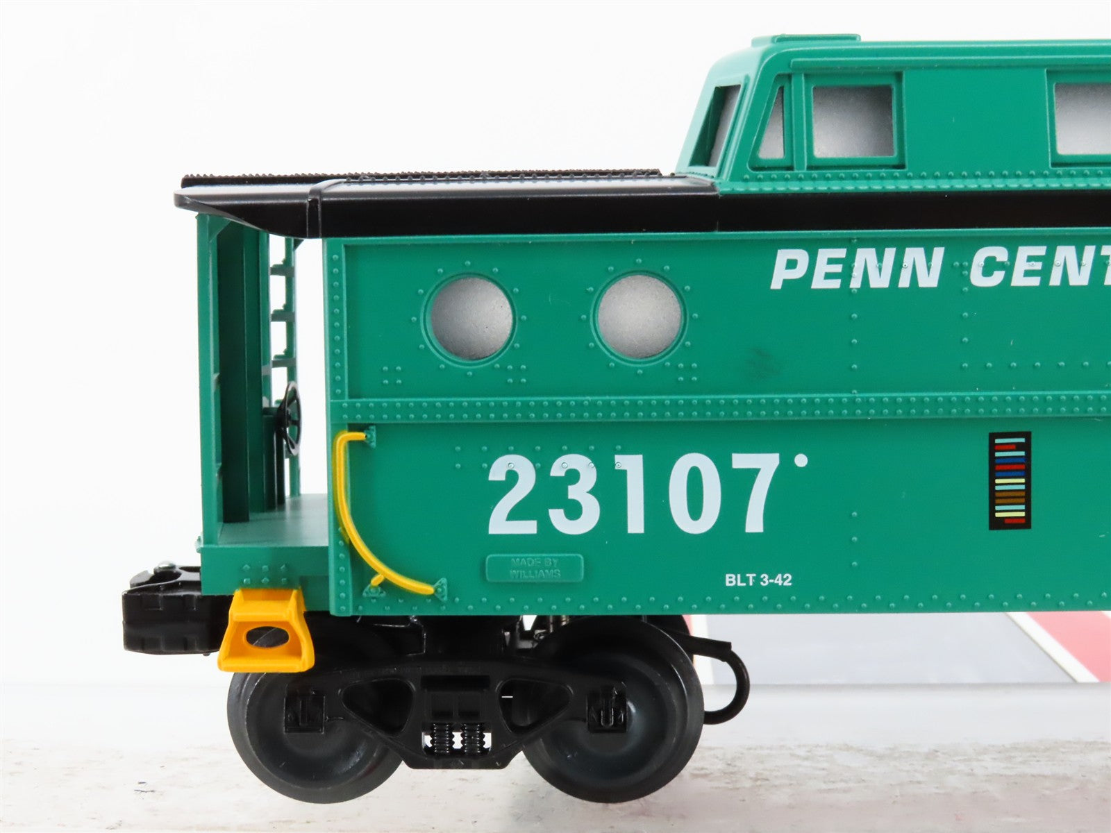 O Scale Williams 47717 Penn Central N5c Style Caboose Lighted 23107 RTR