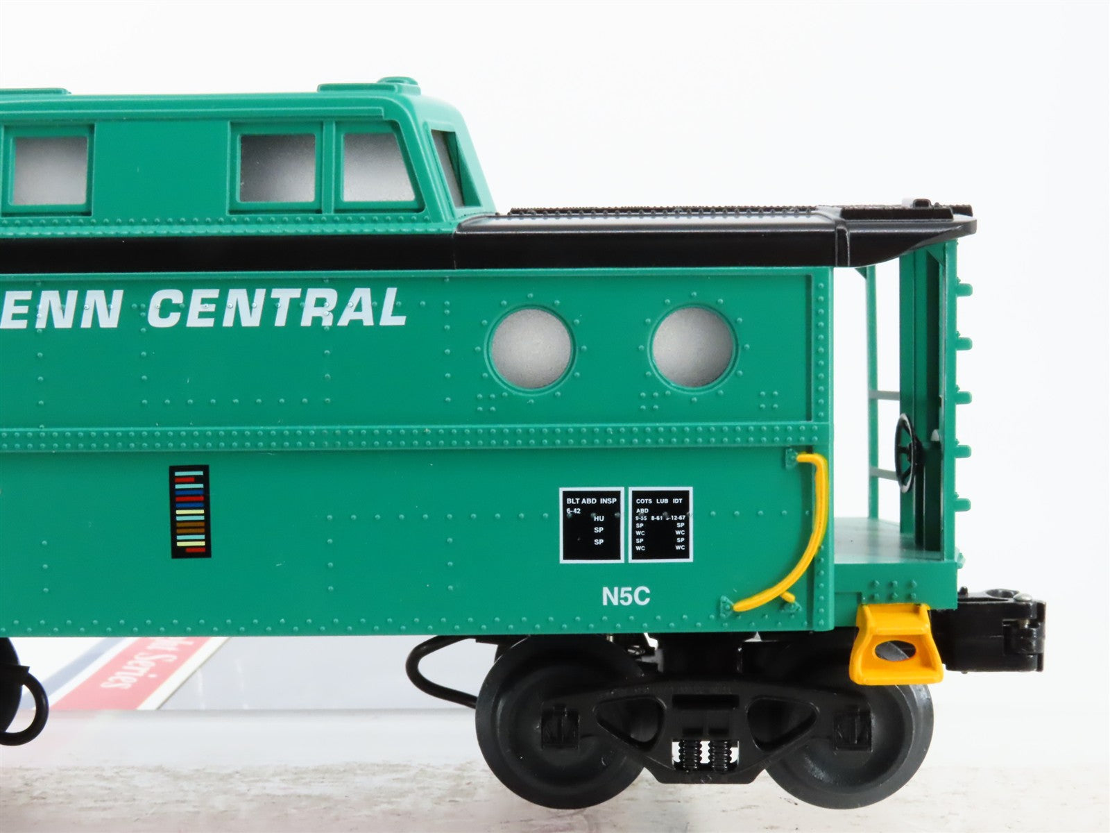 O Scale Williams 47717 Penn Central N5c Style Caboose Lighted 23107 RTR