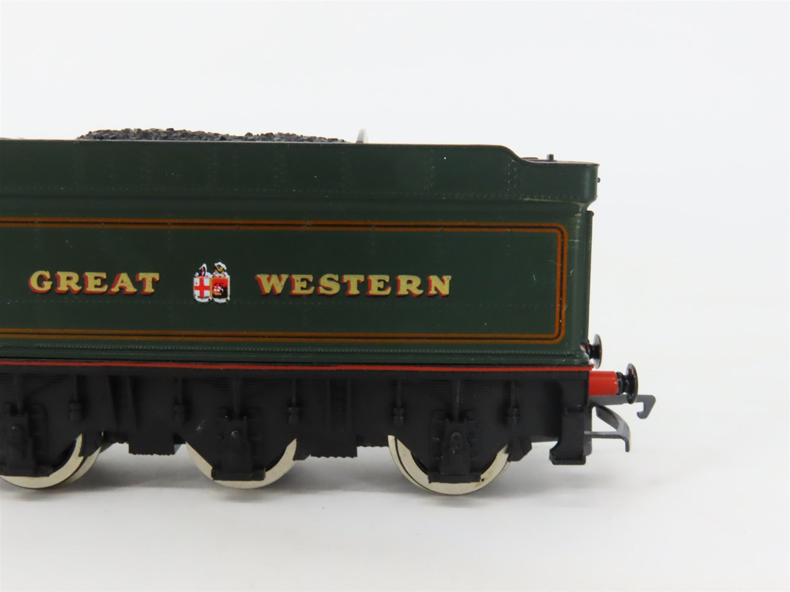HO Scale Hornby GWR150 GWR 150th Anniversary Steam Passenger Set
