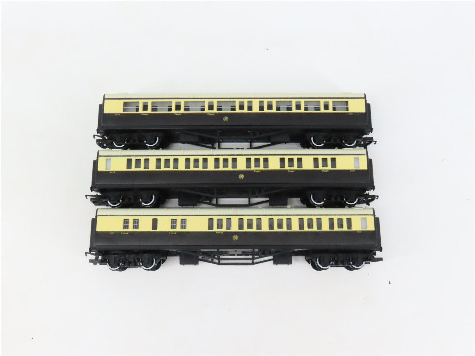 HO Scale Hornby GWR150 GWR 150th Anniversary Steam Passenger Set