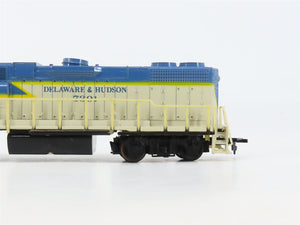 HO Scale Life-Like 8252 D&H Delaware & Hudson GP38 Diesel Locomotive #7301