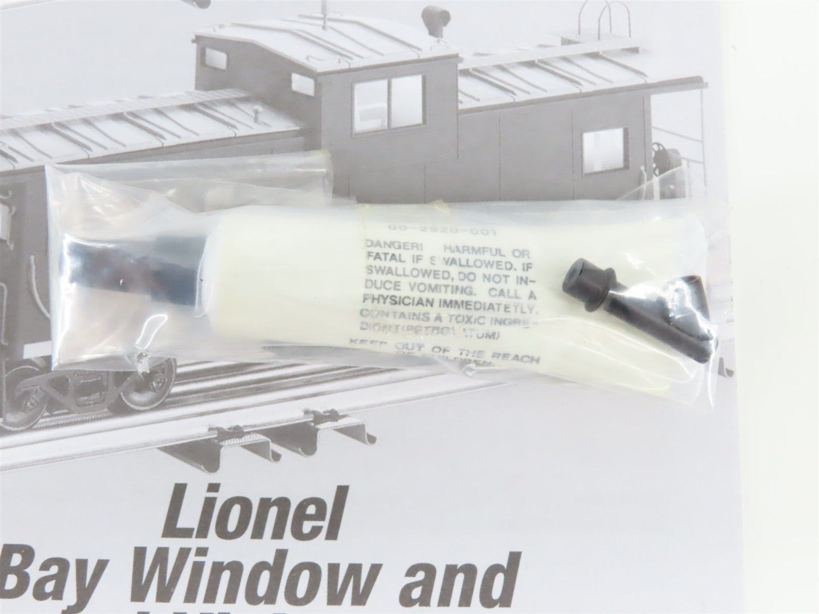 O Scale Lionel 6-17641 Soo Line Extended Vision Caboose 2 RTR