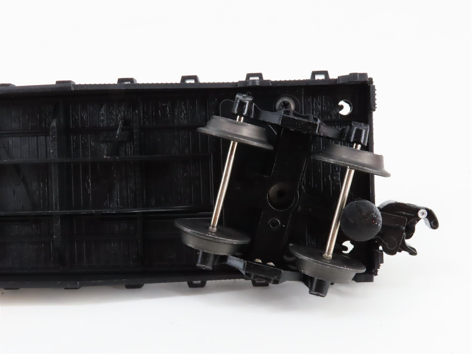 O Scale Lionel 6-17522 PT Prowler Transport Flat Car with Plymouth Prowler RTR