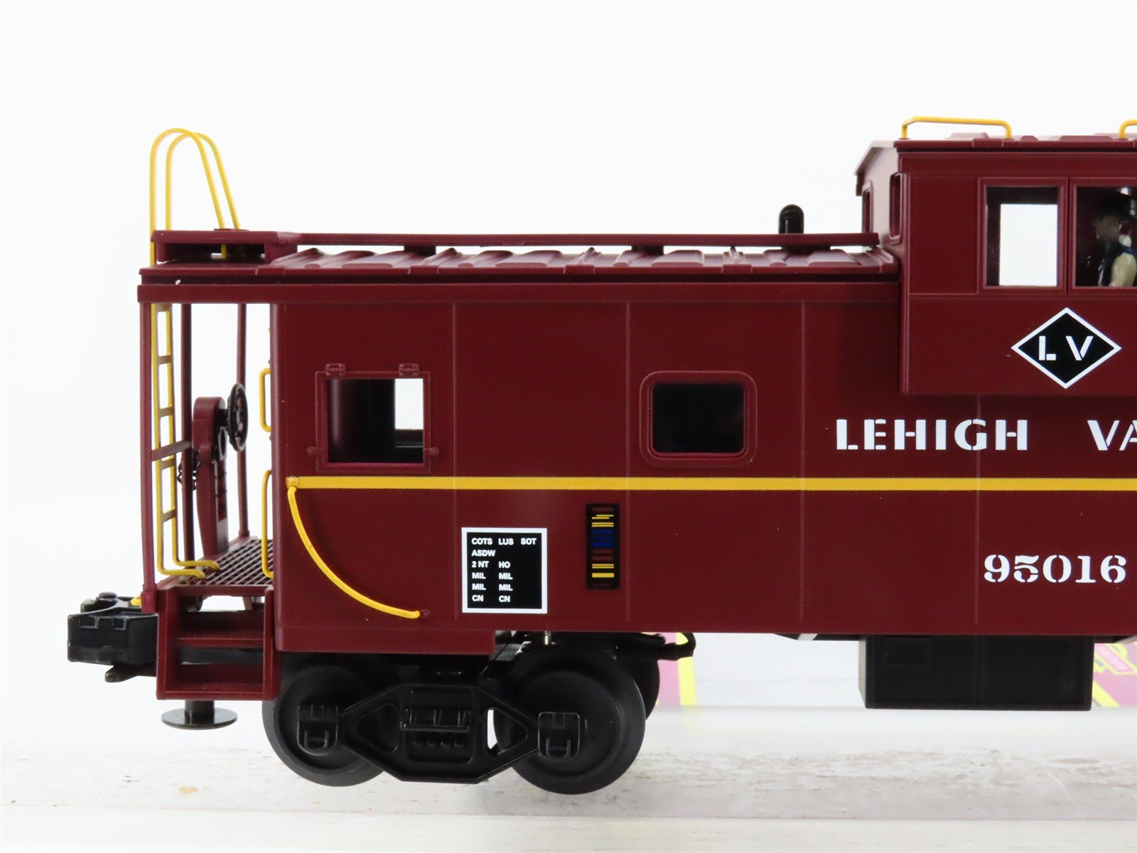 O Gauge 3-Rail MTH 20-91020 LV Lehigh Valley Railroad Caboose #95016 - Lighted