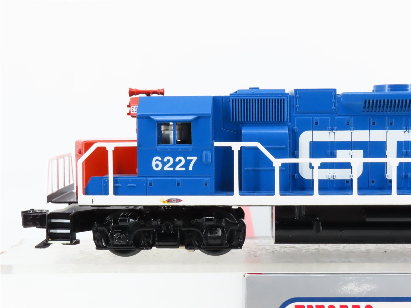 O Gauge 3-Rail Williams 21216 GT Grand Trunk GP38 Diesel Locomotive #6227