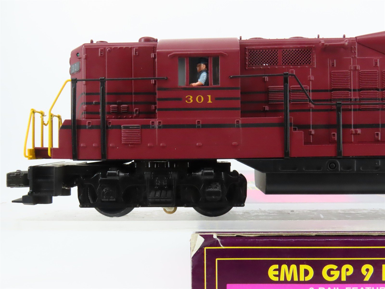O 3-Rail MTH 20-2209-1 LV Lehigh Valley GP9 Diesel #301 w/ Sound - NEEDS BATTERY