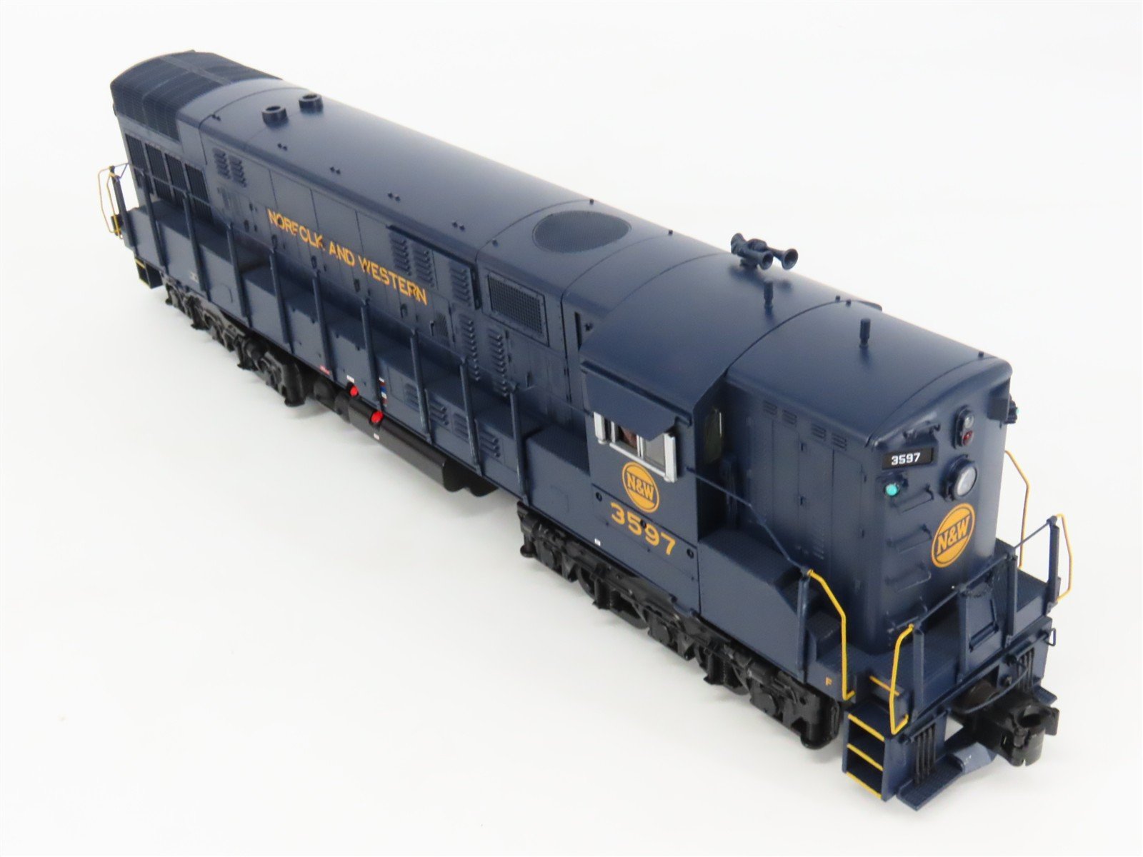 O Gauge 3-Rail MTH 20-20379-1 N&W FM Trainmaster Diesel #3597 - ProtoSound3