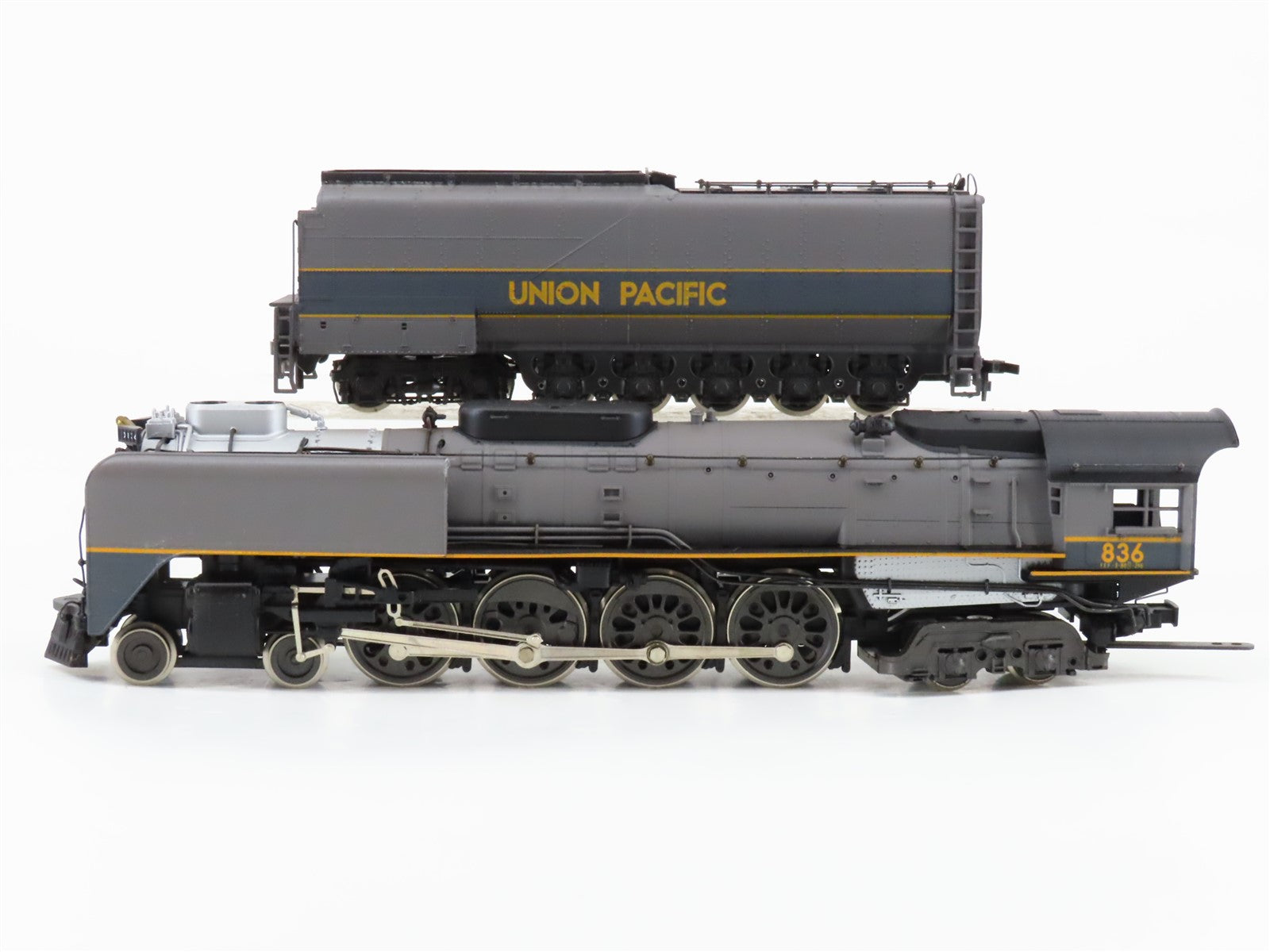 HO Scale Rivarossi UP Union Pacific 4-8-4 FEF-3 Steam Locomotive #836