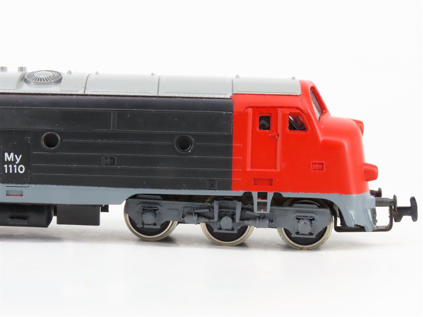 HO Scale PIKO DSB Danish State Railways Class My-1110 (M61) Diesel Locomotive