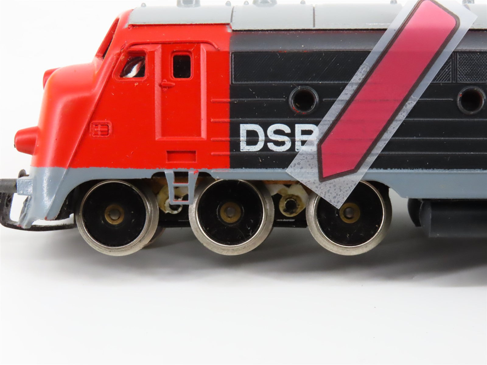 HO Scale PIKO DSB Danish State Railways Class My-1110 (M61) Diesel Locomotive