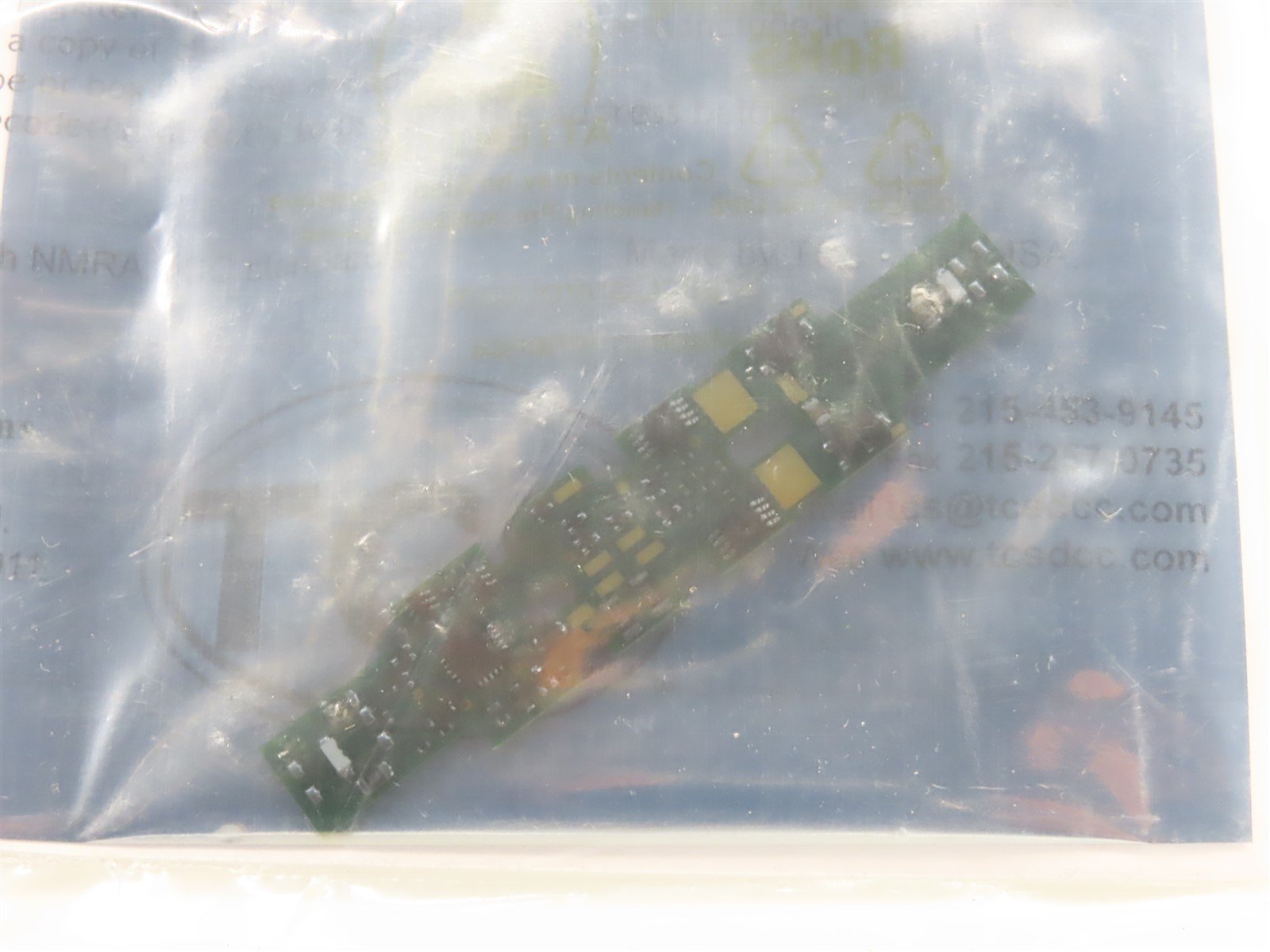 TCS 1489 K5D7 7-Function Drop-in DCC Mobile Decoder for KATO N Scale F40PH