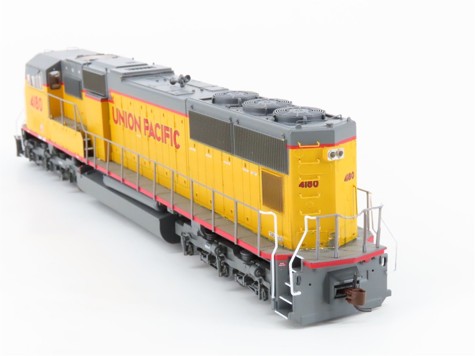 HO Scale Athearn G6202 UP Union Pacific EMD SD70M Diesel #4180 w/ DCC & Sound