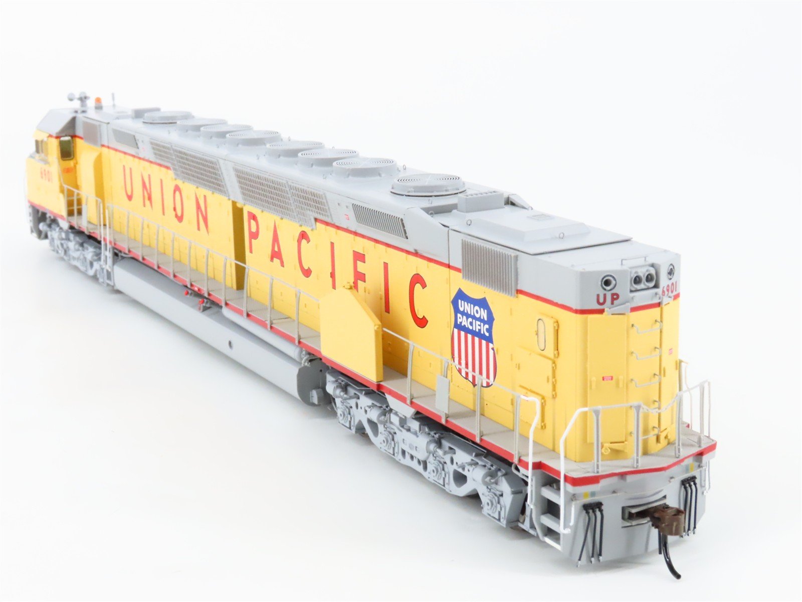 HO Athearn Genesis Primed for Grime ATHG71621 UP DDA40X Diesel #6901 DCC & Sound