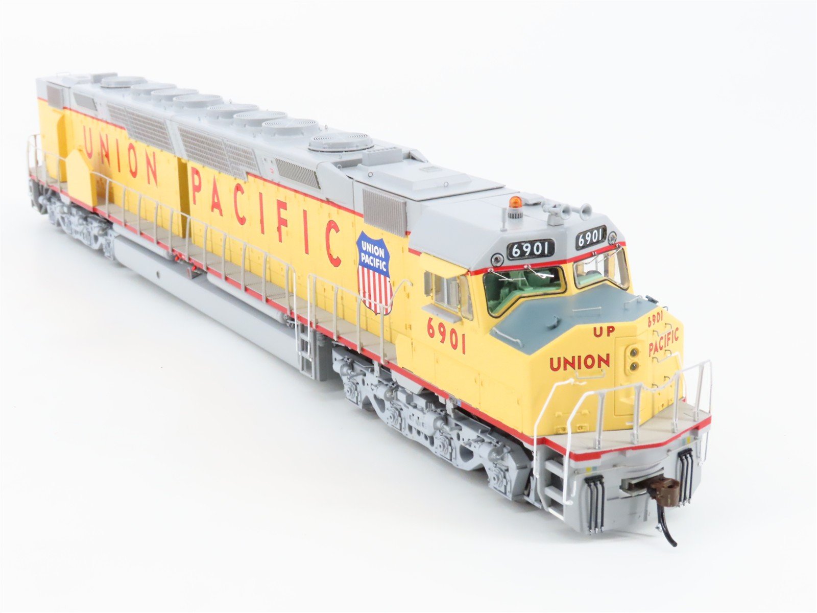 HO Athearn Genesis Primed for Grime ATHG71621 UP DDA40X Diesel #6901 DCC & Sound