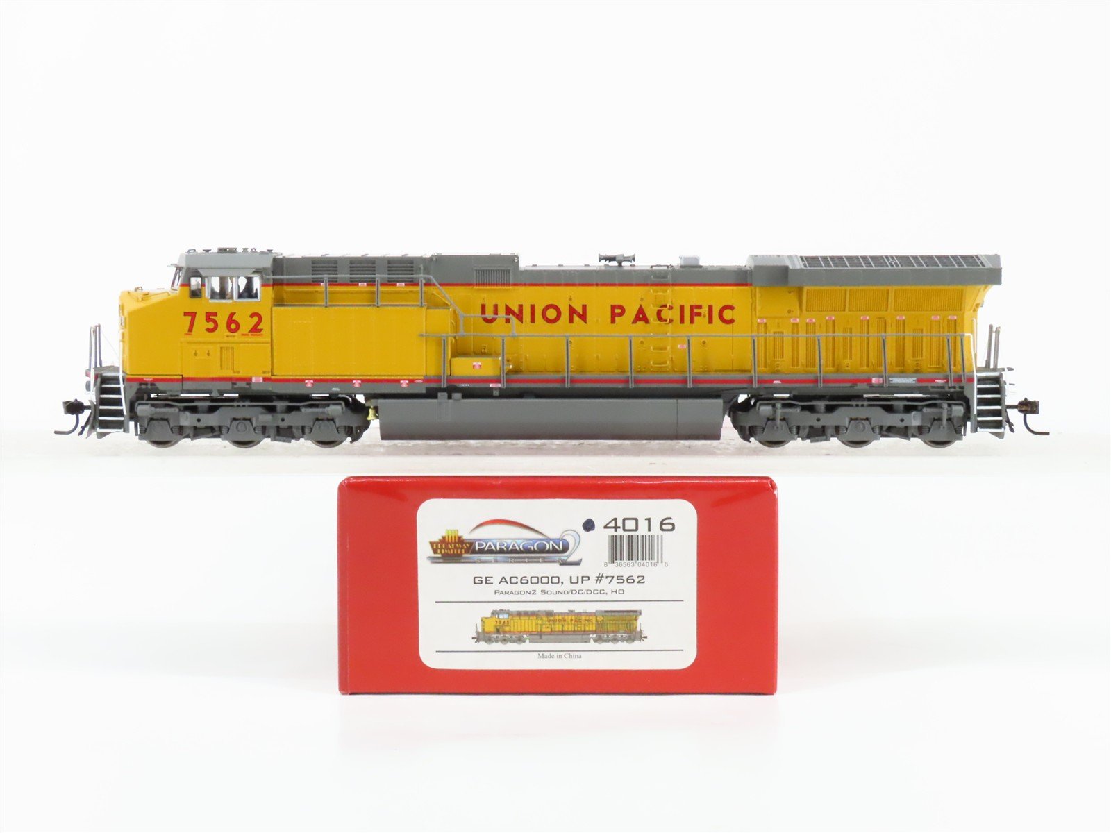 HO Broadway Limited BLI 4016 UP Union Pacific GE AC6000 Diesel #7562 - Paragon2