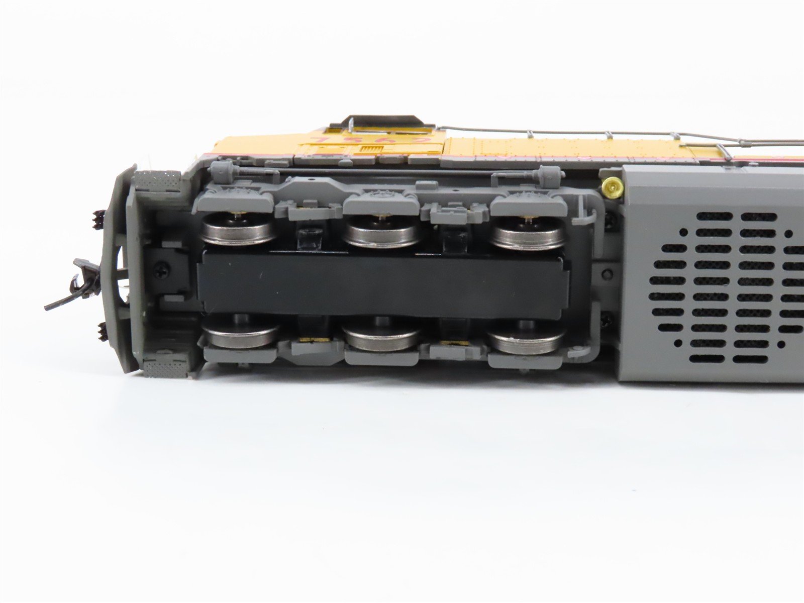 HO Broadway Limited BLI 4016 UP Union Pacific GE AC6000 Diesel #7562 - Paragon2