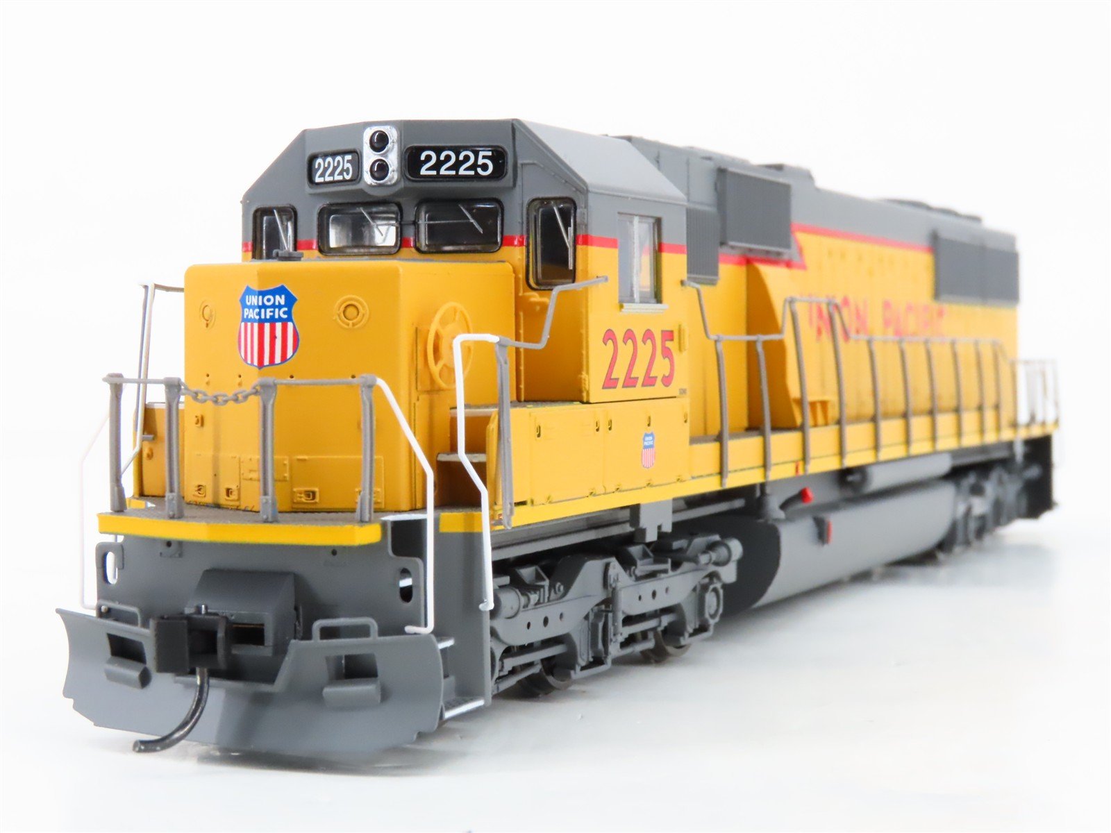 HO Walthers Mainline 910-19761 UP Union Pacific SD60 Diesel #2225 w/ DCC & Sound