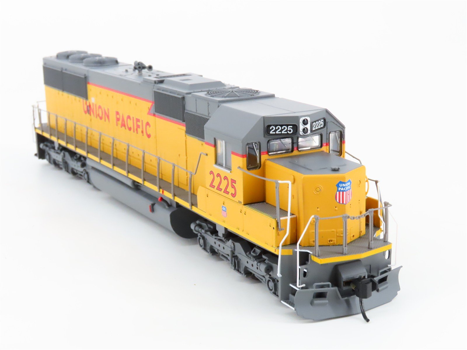 HO Walthers Mainline 910-19761 UP Union Pacific SD60 Diesel #2225 w/ DCC & Sound