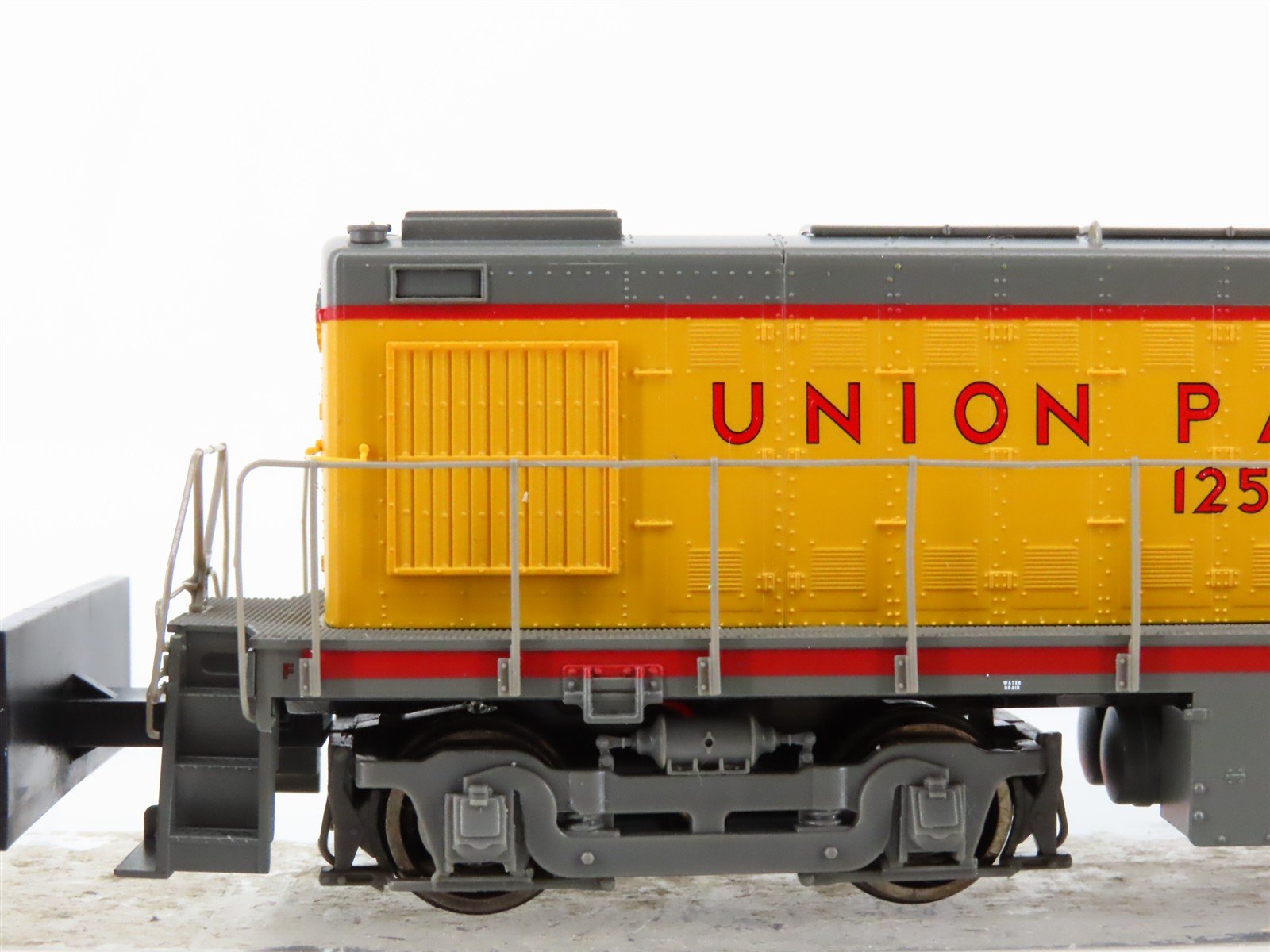 HO Proto 2000 31097 UP Union Pacific ALCO S3 Diesel Switcher #1250 w/DCC & Sound