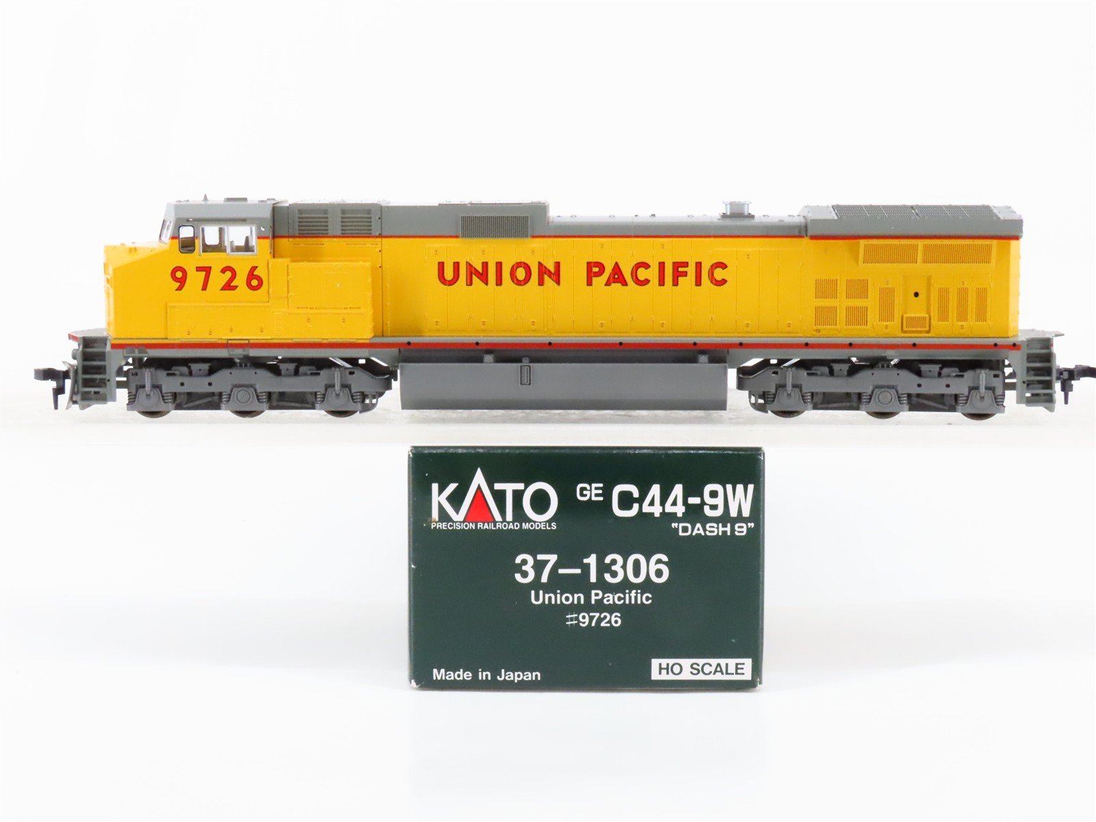 HO KATO 37-1306 UP Union Pacific GE C44-9W 