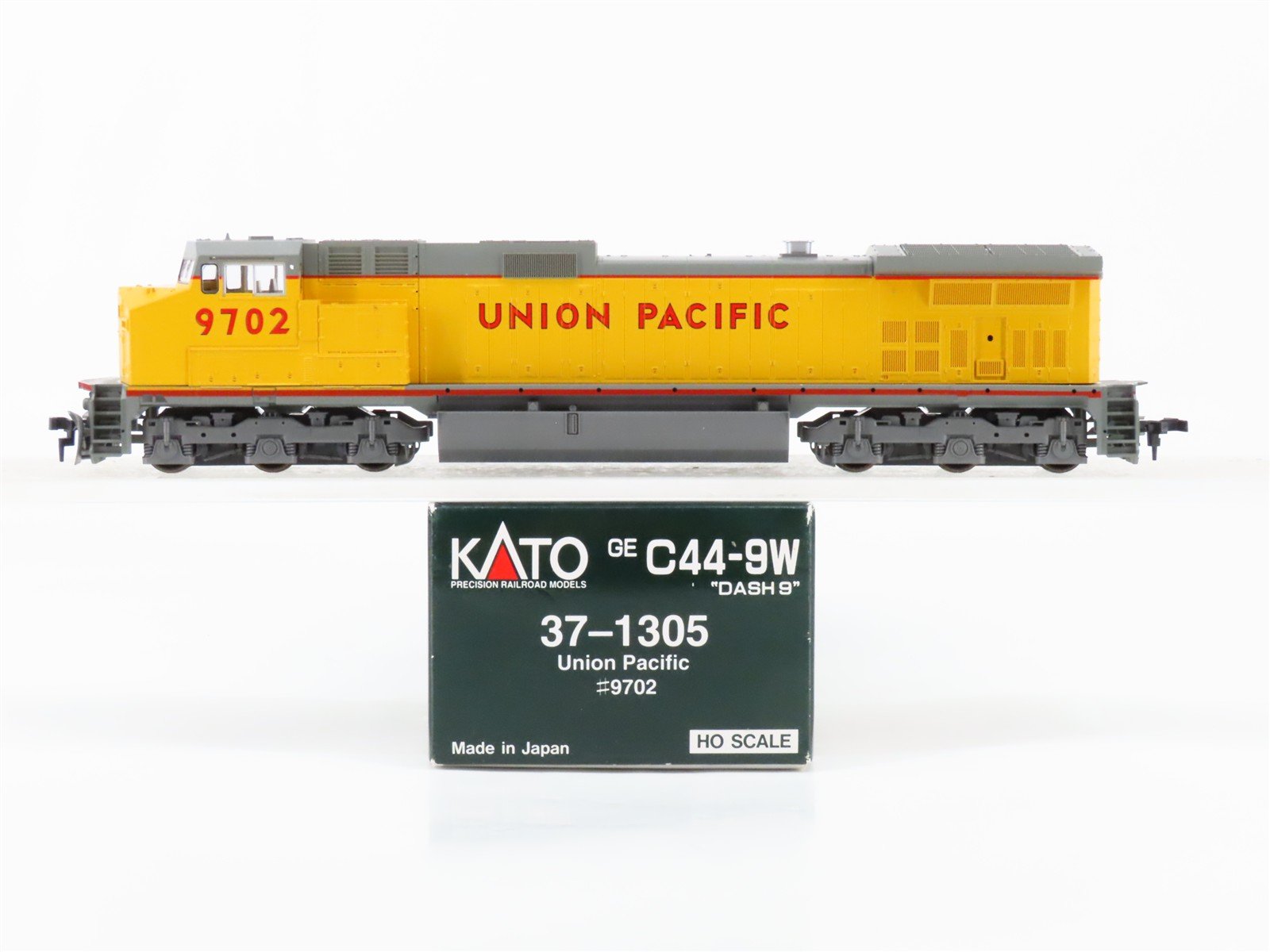 HO KATO 37-1305 UP Union Pacific GE C44-9W 