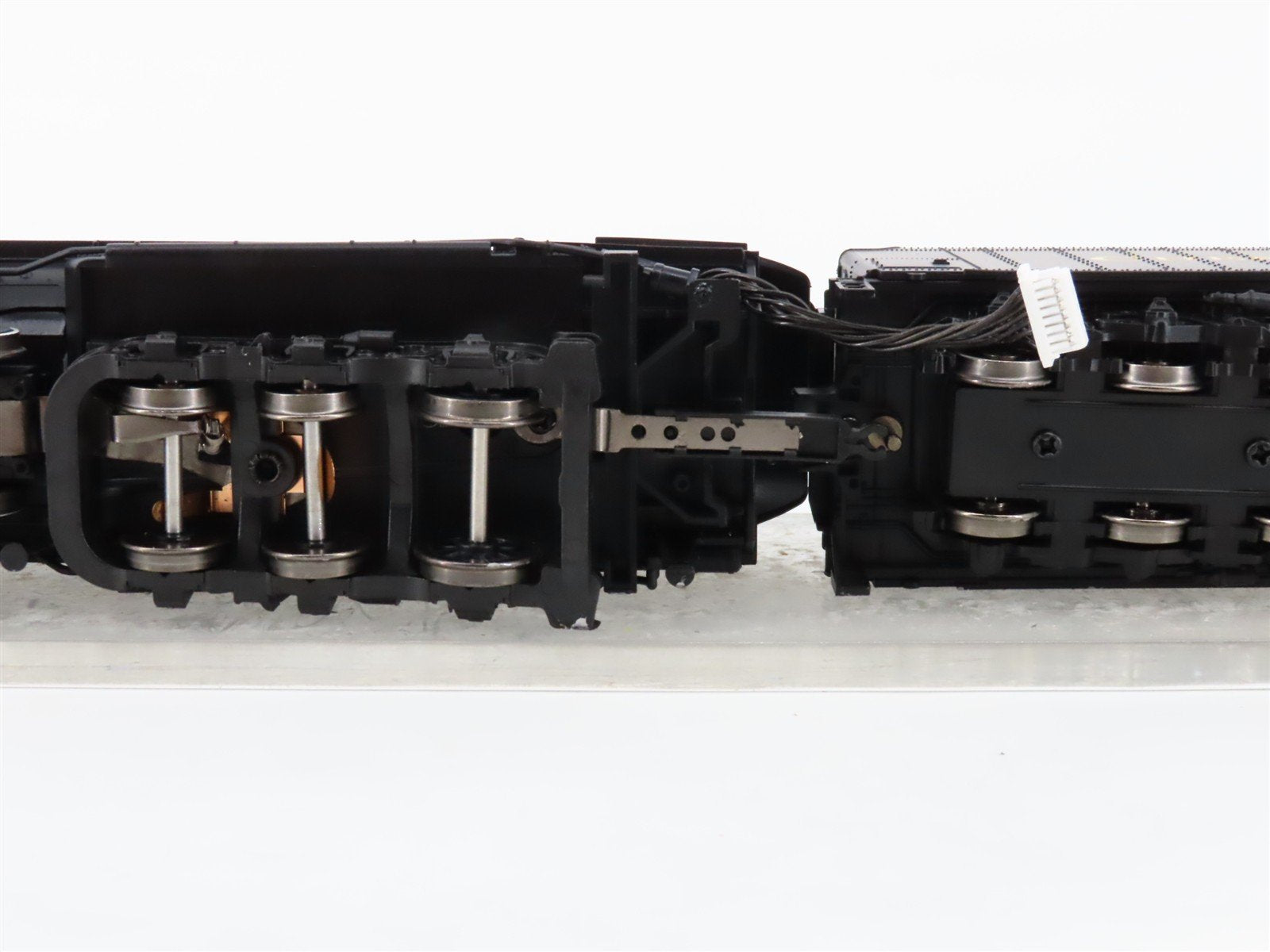 HO Scale Rivarossi HR2952STF C&O 2-6-6-6 H-8 Allegheny Steam #1653 w/DCC & Sound