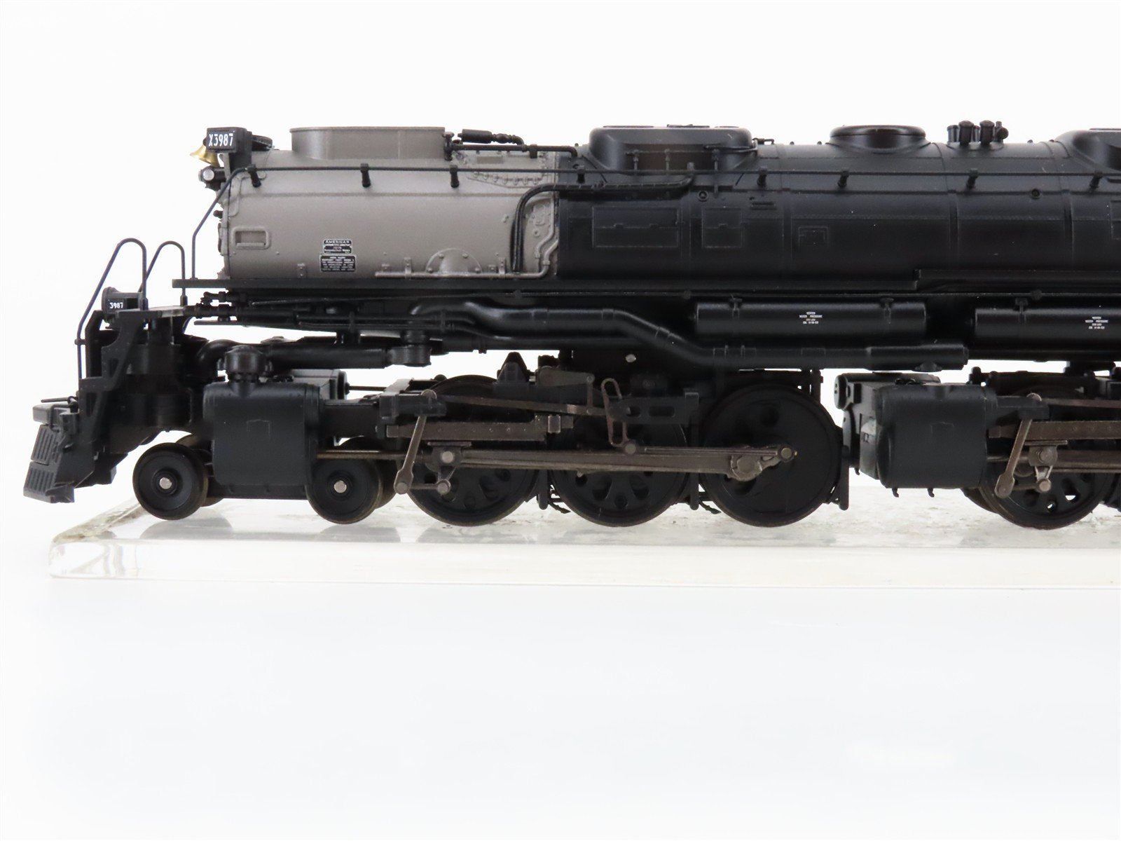 HO Scale Broadway Limited BLI 4980 UP 4-6-6-4 Challenger Steam #3987 - Paragon3