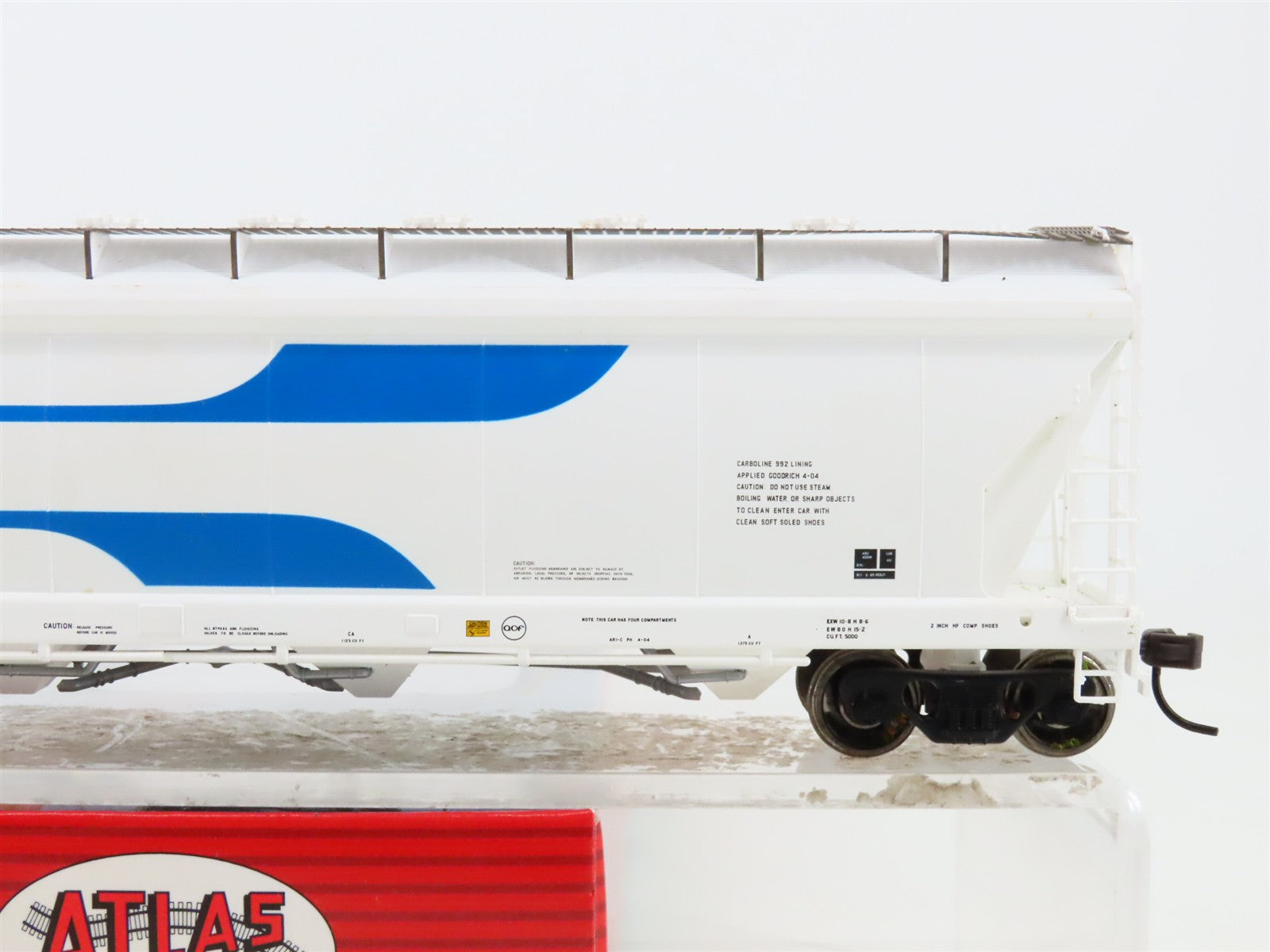 HO Atlas 1513-2 ADM Transportation Co. Pressureaide Centerflow 4-Bay Hopper RTR