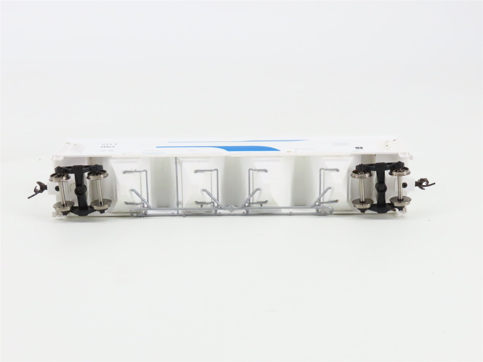 HO Atlas 1513-2 ADM Transportation Co. Pressureaide Centerflow 4-Bay Hopper RTR