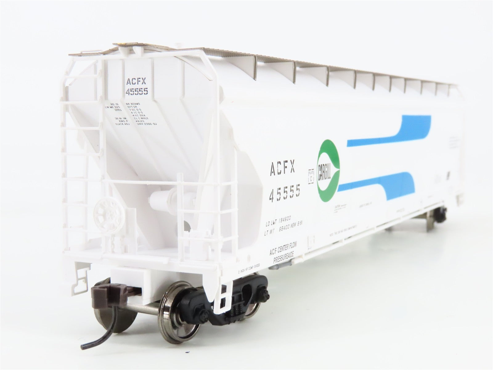 HO Scale Atlas 1514-2 ACFX Cargill Pressureaide Centerflow Hopper 45555 RTR
