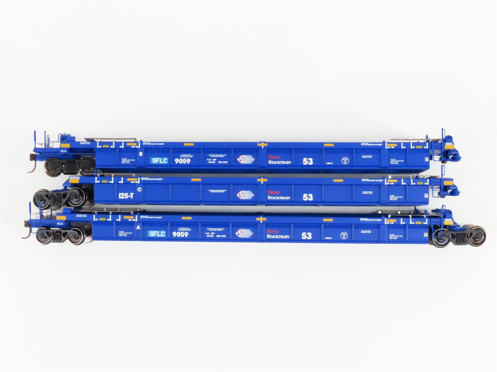 HO Scale Atlas 20004609 SFLC BNSF Railway 53' Flat Car 3-Pack 9059 RTR
